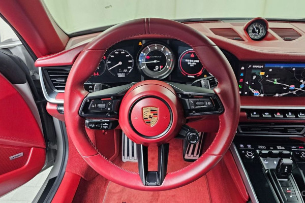 2022 Porsche 911 с пробегом 19 306 км