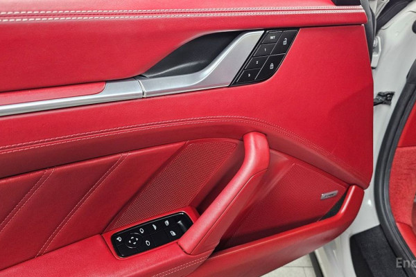 2022 Porsche 911 с пробегом 19 306 км