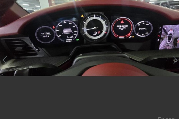 2022 Porsche 911 с пробегом 11 751 км