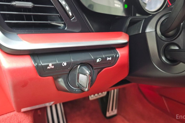 2022 Porsche 911 с пробегом 19 306 км