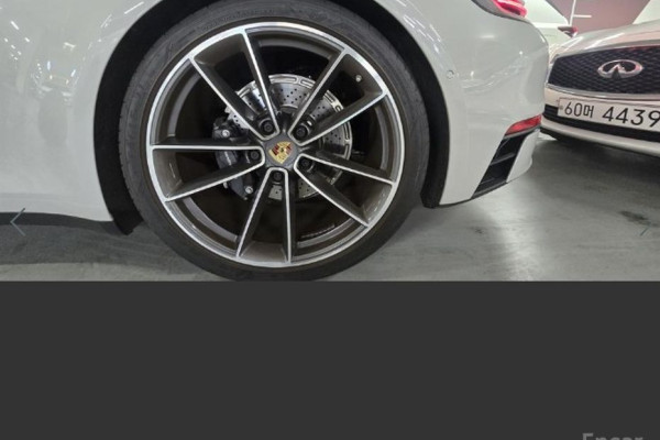 2022 Porsche 911 с пробегом 11 751 км