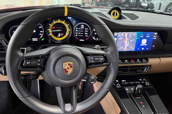 2022 Porsche 911 с пробегом 13 560 км