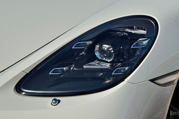 2023 Porsche 718 Spyder с пробегом 10 500 км