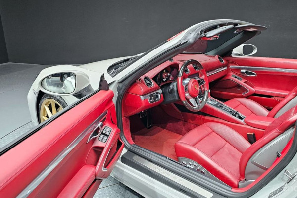 2022 Porsche 718 Spyder с пробегом 48 686 км
