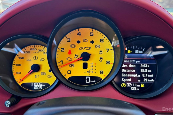 2023 Porsche 718 Spyder с пробегом 10 500 км