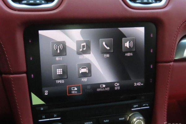 2023 Porsche 718 Spyder с пробегом 10 300 км