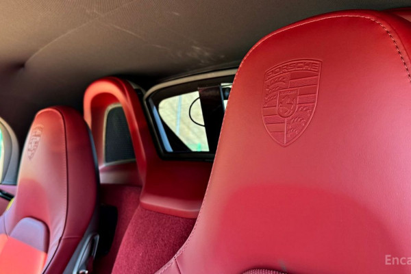 2023 Porsche 718 Spyder с пробегом 10 500 км