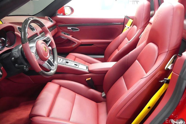 2022 Porsche 718 Spyder с пробегом 1 400 км