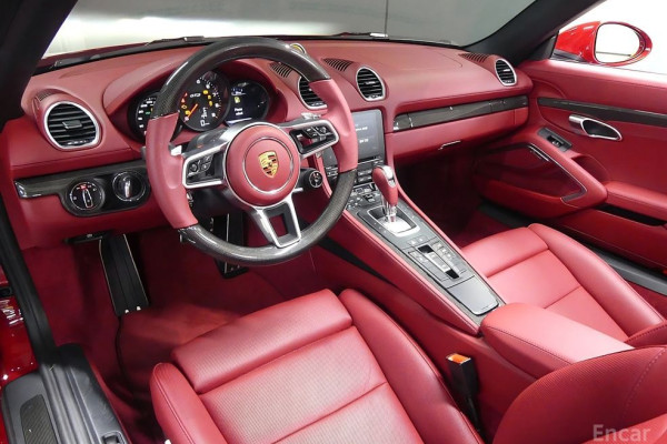 2022 Porsche 718 Spyder с пробегом 1 400 км