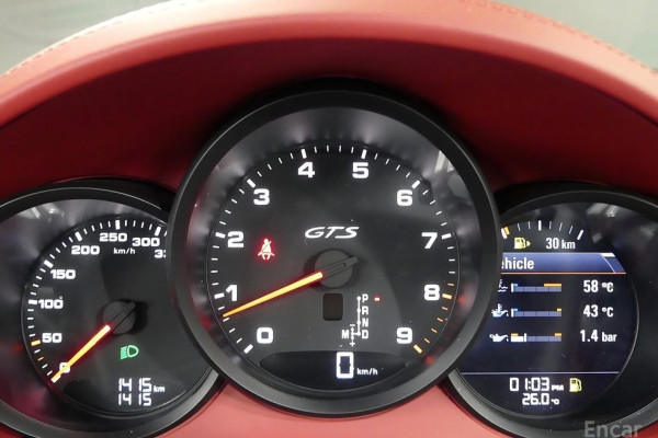 2022 Porsche 718 Spyder с пробегом 1 400 км