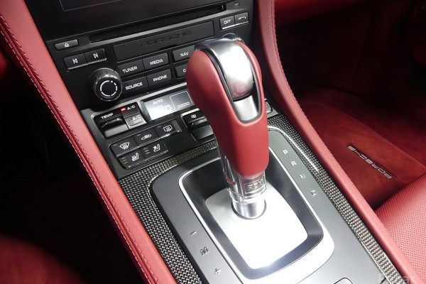 2022 Porsche 718 Spyder с пробегом 1 400 км