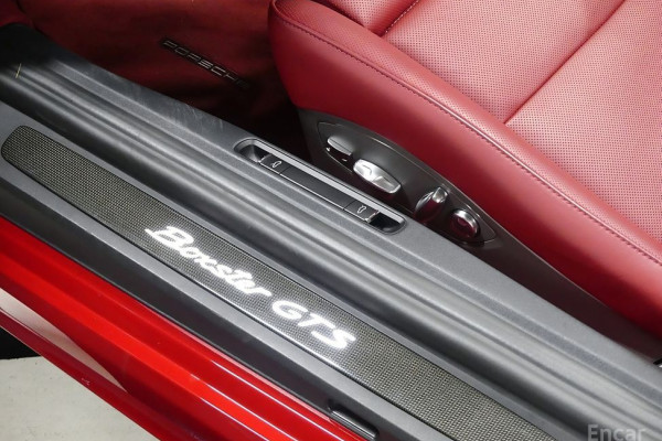 2022 Porsche 718 Spyder с пробегом 1 400 км