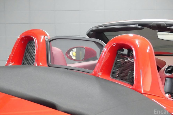 2022 Porsche 718 Spyder с пробегом 1 400 км