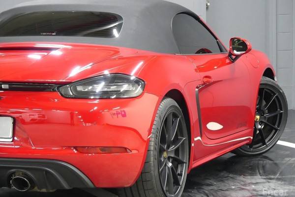 2022 Porsche 718 Spyder с пробегом 1 400 км
