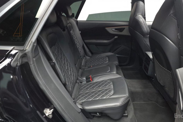 2020 Audi Q8 с пробегом 71 227 км