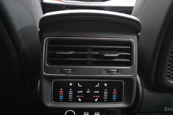 2020 Audi Q8 с пробегом 71 227 км