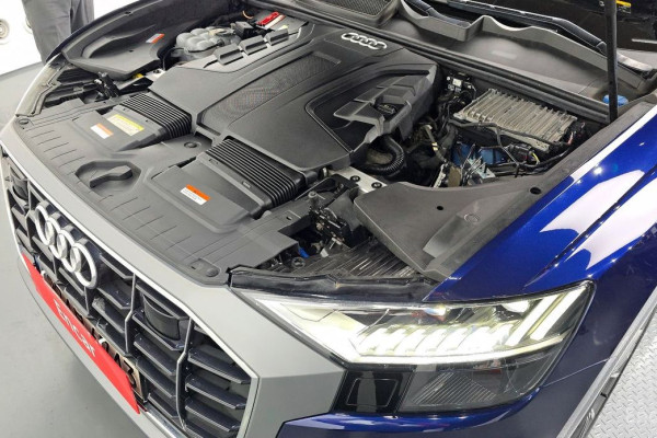 2021 Audi Q8 с пробегом 138 717 км