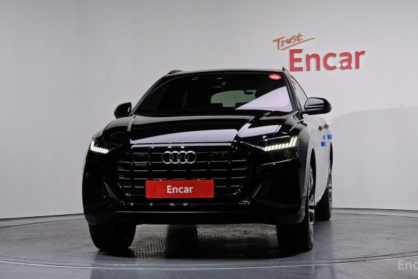 2023 Audi Q8 с пробегом 34 672 км