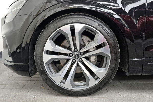 2023 Audi Q8 с пробегом 34 672 км