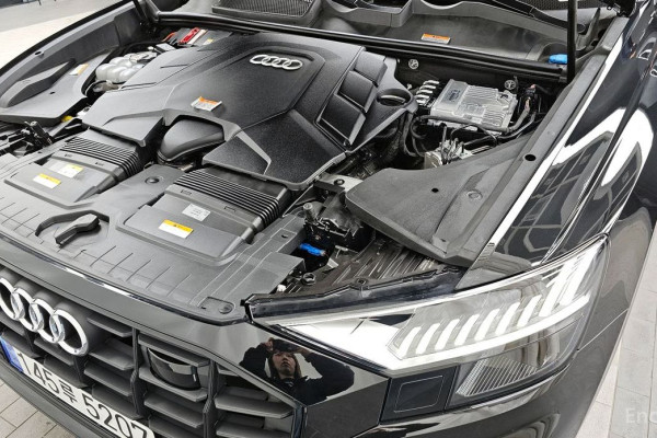 2023 Audi Q8 с пробегом 34 672 км