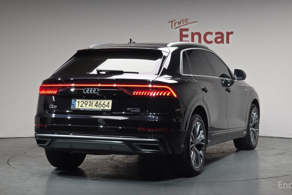 2021 Audi Q8 с пробегом 142 439 км