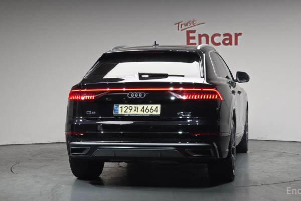 2021 Audi Q8 с пробегом 142 439 км