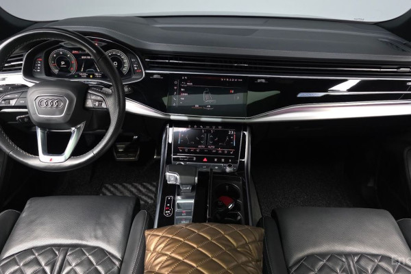 2021 Audi Q8 с пробегом 142 439 км