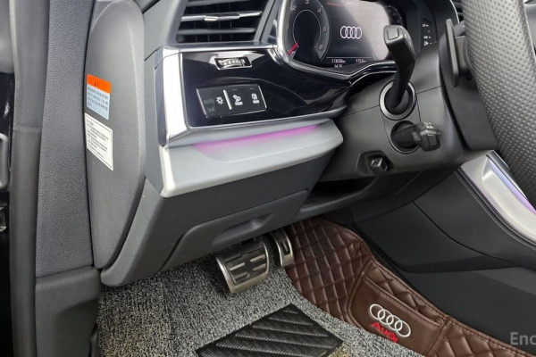 2021 Audi Q8 с пробегом 113 038 км