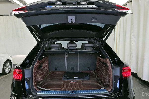 2021 Audi Q8 с пробегом 113 038 км