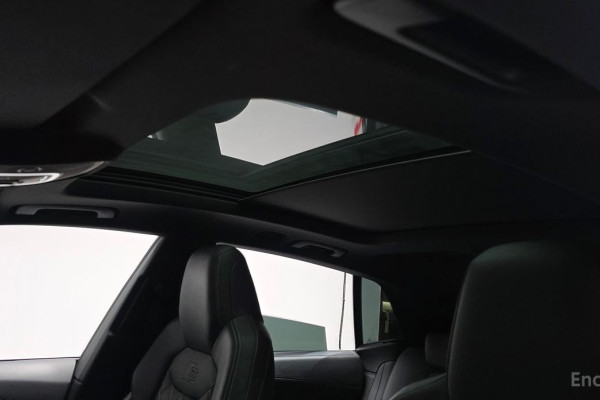 2021 Audi Q8 с пробегом 142 439 км