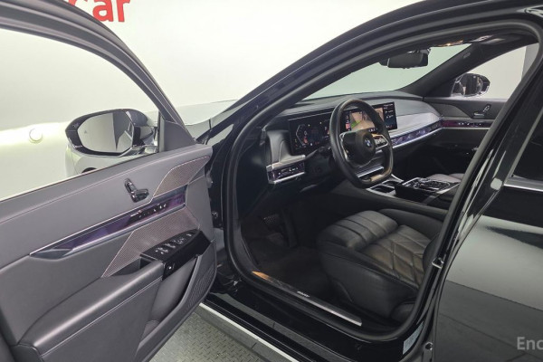 2023 BMW 7 серии с пробегом 72 581 км