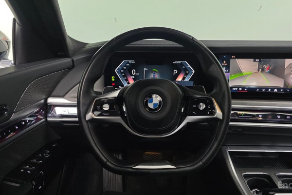 2023 BMW 7 серии с пробегом 72 581 км
