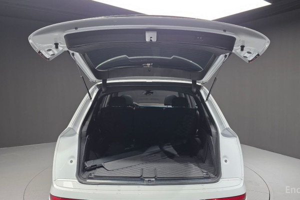 2023 Audi Q7 с пробегом 88 326 км