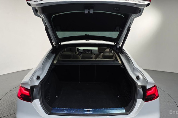 2022 Audi A5 с пробегом 61 879 км