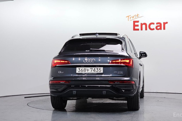 2023 Audi Q5 с пробегом 10 667 км