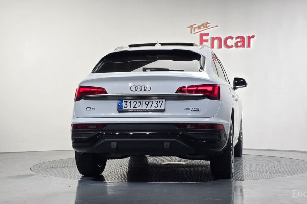 2023 Audi Q5 с пробегом 20 636 км