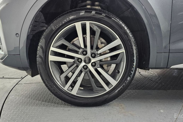 2023 Audi Q5 с пробегом 32 275 км