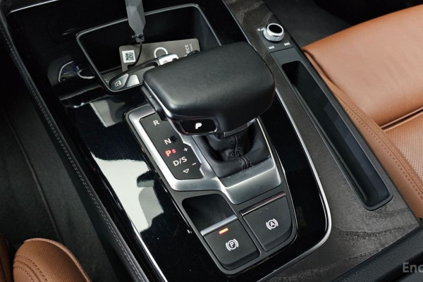 2023 Audi Q5 с пробегом 32 275 км