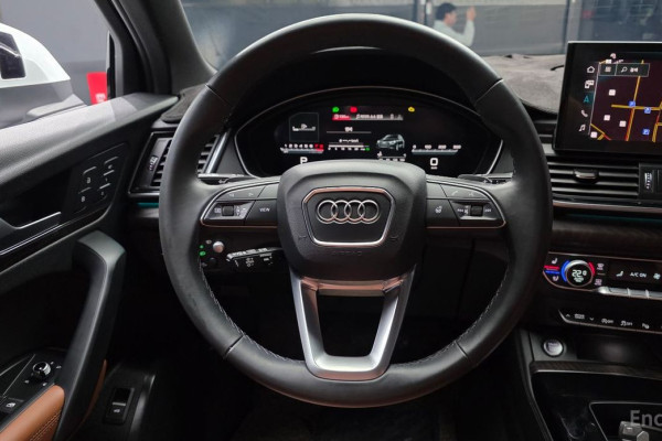 2023 Audi Q5 с пробегом 48 099 км