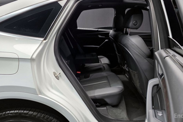 2023 Audi Q5 с пробегом 37 038 км