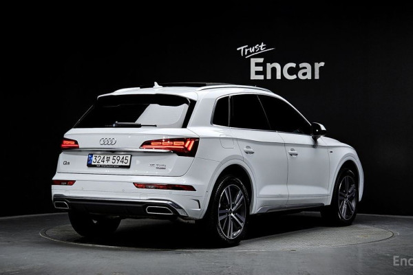 2022 Audi Q5 с пробегом 42 765 км