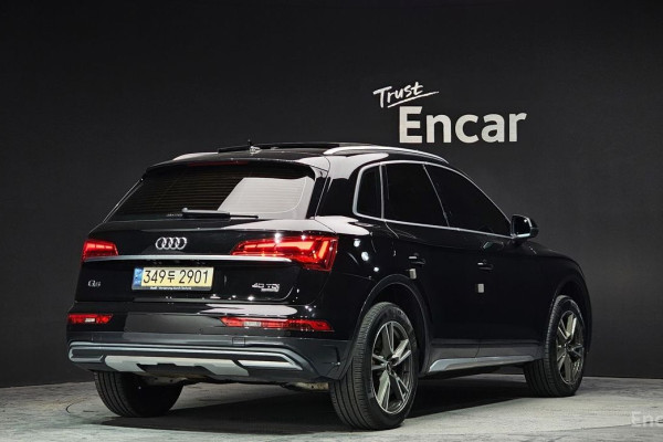 2021 Audi Q5 с пробегом 106 717 км