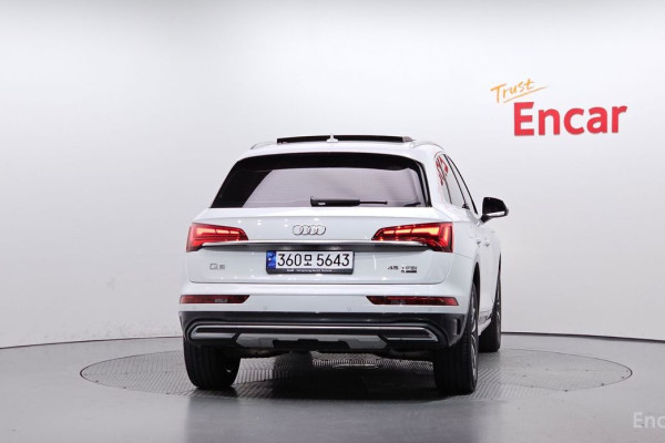 2023 Audi Q5 с пробегом 28 032 км