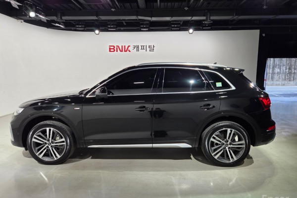 2023 Audi Q5 с пробегом 22 833 км