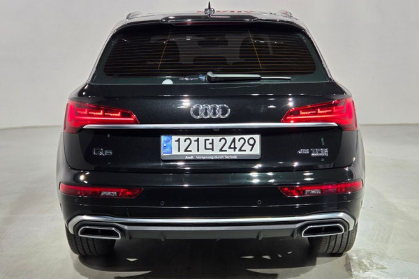 2023 Audi Q5 с пробегом 22 833 км