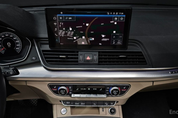 2021 Audi Q5 с пробегом 106 717 км