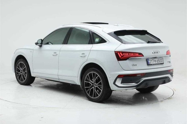 2023 Audi Q5 с пробегом 77 038 км