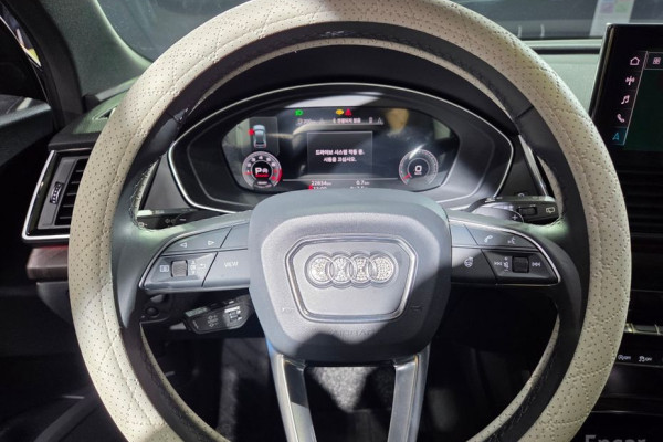 2023 Audi Q5 с пробегом 22 833 км