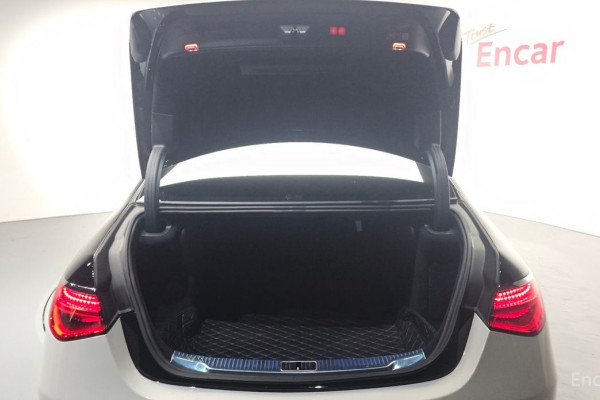 2023 Mercedes-Benz S-Класс с пробегом 18 895 км