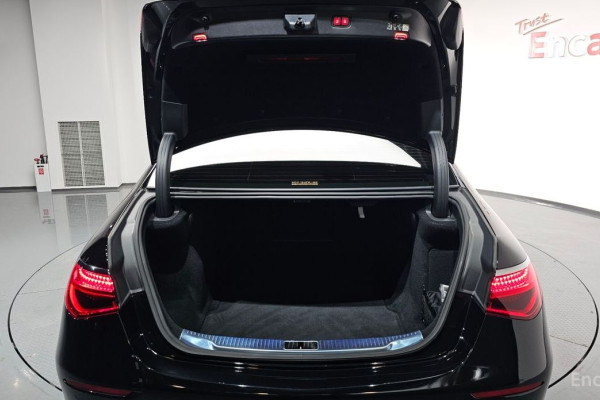 2023 Mercedes-Benz S-Класс с пробегом 39 142 км